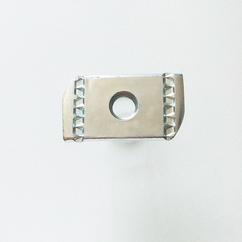 High Strength Grade 4 8 10 12 Steel Galvanized Blue White Zinc Plated Spring Channel Nuts